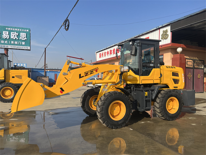 四驅(qū)裝載機