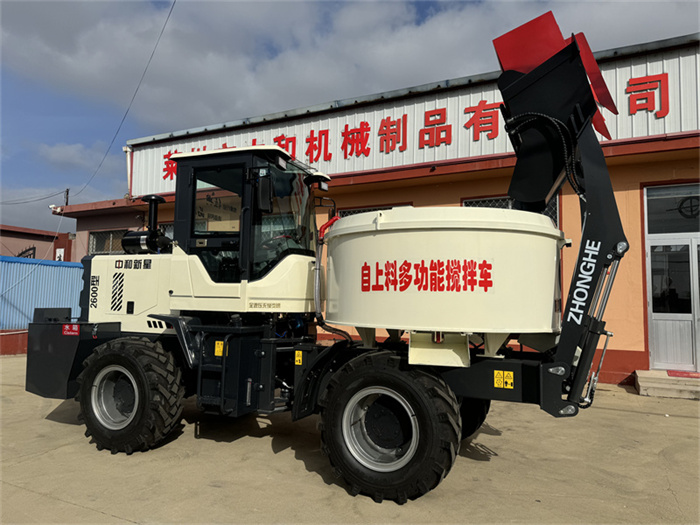 自上料混凝土攪拌車（全液壓）